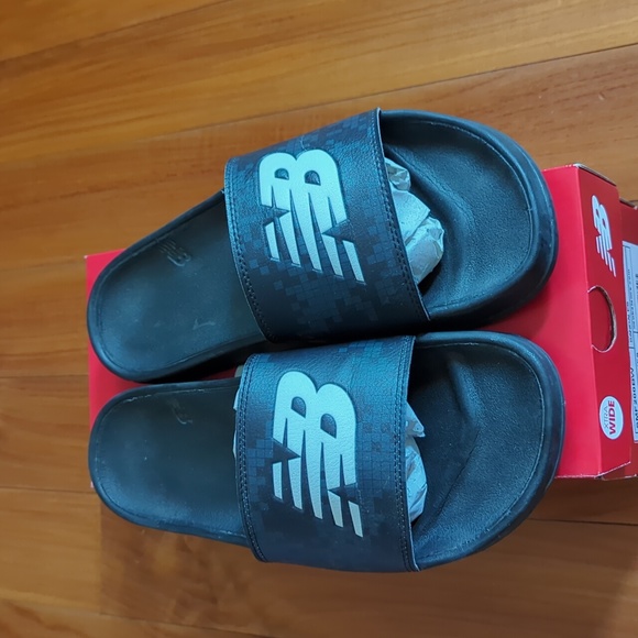 NIB new balance men's sandals size 8 / 4E wide - Picture 3 of 4